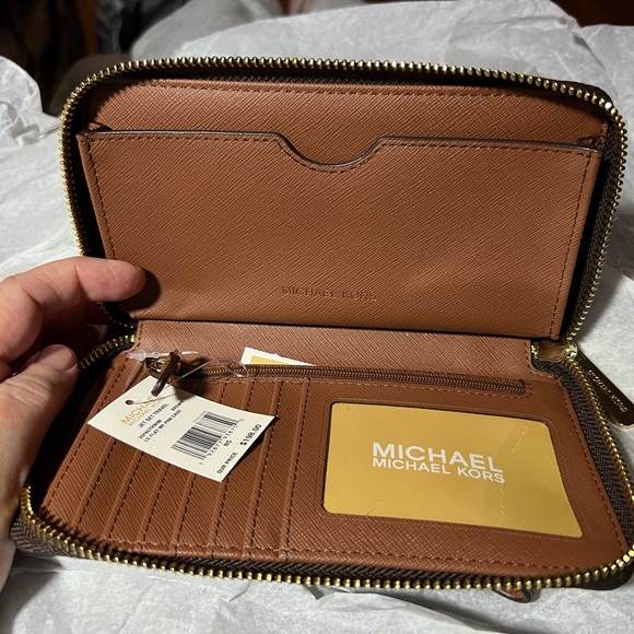 MICHAEL KORS Jet Set Travel Wallet Wristlet Brand New - Picture 2 of 7